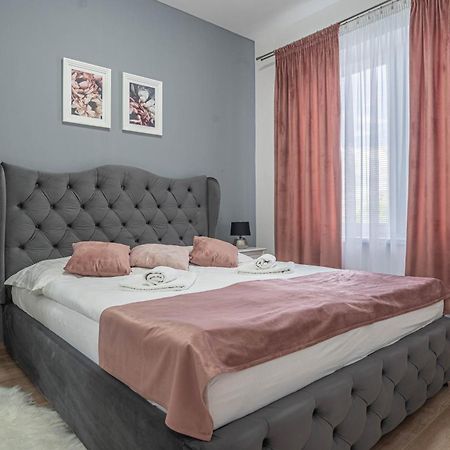 Karina Apartman Apartamento Dunajská Streda Exterior foto